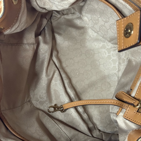 Michael Kors Jet Set Large Gathered Tote Beige/Camel Jaquard - Picture 11 of 12